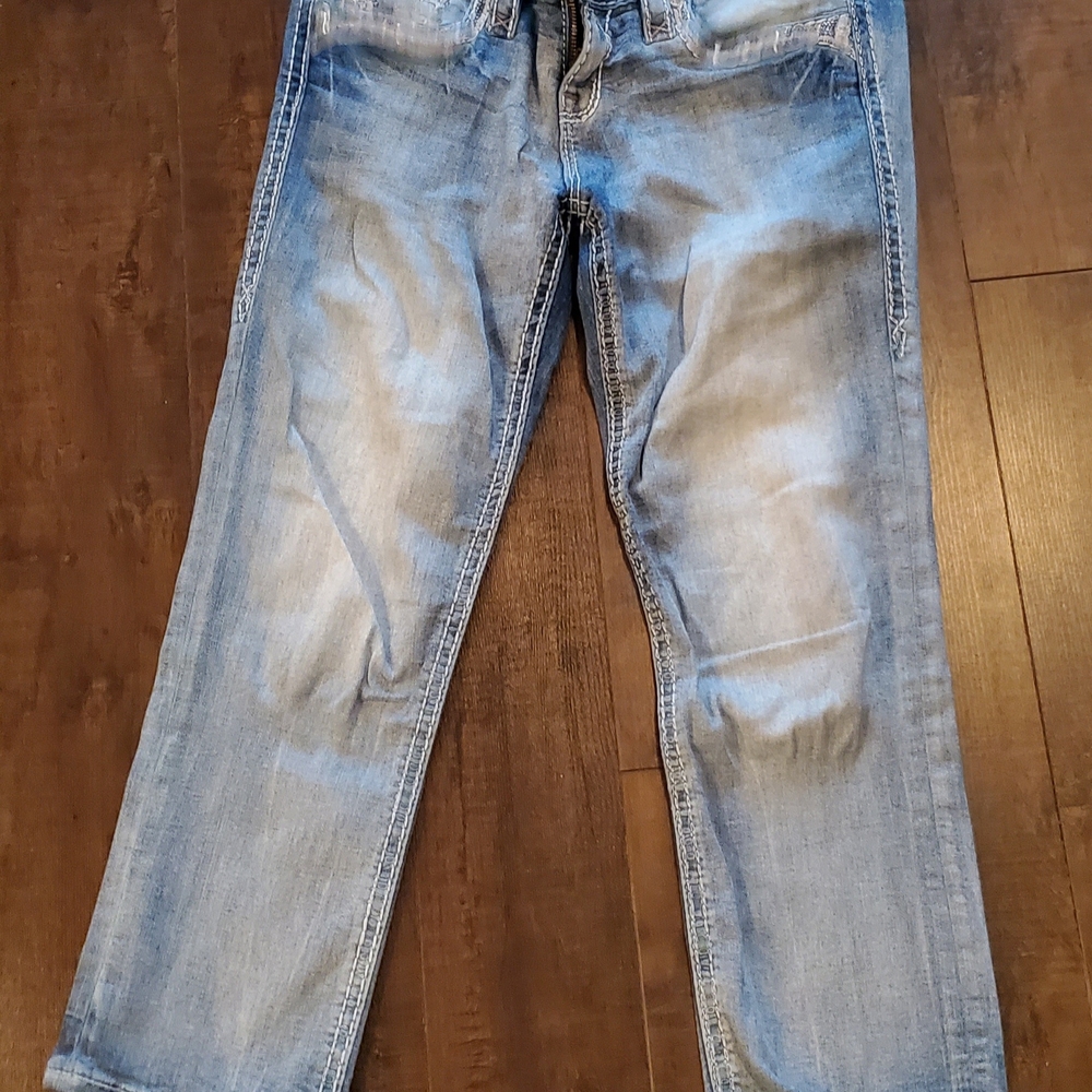 Rock Revival CAPRI with BLING buttons Jeans with Embroidered Pocket - Picture 2 of 7